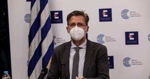 Σκέρτσος: Μεγαλύτεροι βαθμοί ελευθερίας με μάσκες, self test, εμβόλια και μέτρα προστασίας