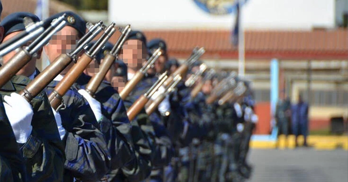 Σε υποχρεωτικό μοριακό τεστ για τον κορονοϊό οι νεοσύλλεκτοι