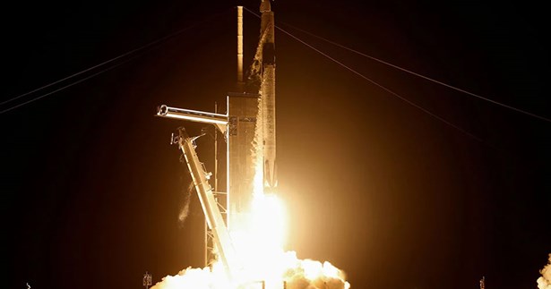 H SpaceX στέλνει πλήρωμα της NASA στο Διάστημα