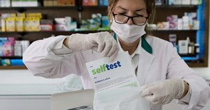 Διανομή self test από τα φαρμακεία: Δευτέρα-Τετάρτη μόνο σε εκπαιδευτικούς και μαθητές