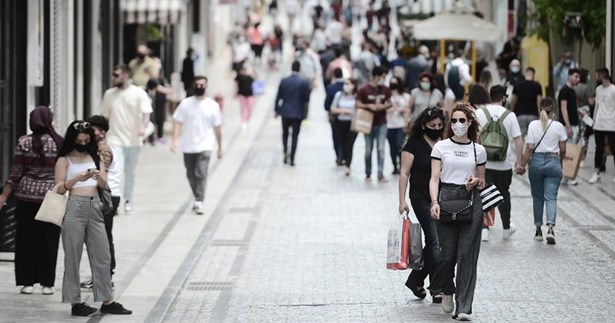 Χαλάρωση μέτρων: Καταργείται άμεσα η μάσκα στους εξωτερικούς χώρους - Ανακοινώσεις στις 18:00 από τον Χαρδαλιά