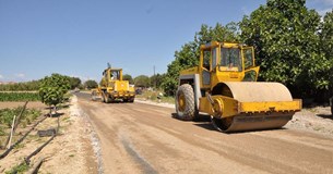 Υλοποιείται έργο 269.857,63 ευρώ για αγροτική οδοποιία στο Δήμο Θηβαίων