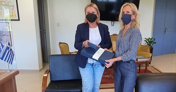Επίσκεψη της Γιώτας Πούλου στην Αντιπεριφερειάρχη Π.Ε. Βοιωτίας