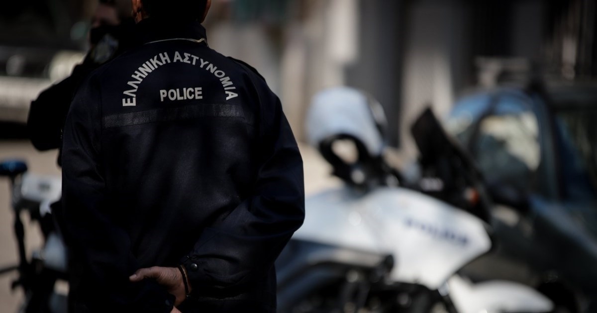 Τον συνέλαβαν για ναρκωτικά στην Εύβοια Τον συνέλαβαν για ναρκωτικά στην Εύβοια