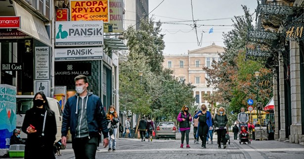 Ελευθέρας παντού: Τι αλλάζει στη ζωή όσων έχουν εμβολιαστεί από το Σάββατο