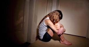 Ανατροπή σοκ στον βιασμό της 8χρονης στη Ρόδο: Γυναίκα συγγενής την κακοποίησε και ζήτησε χρήματα από τη μητέρα