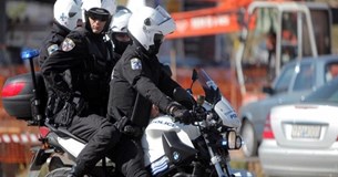 Συνέλαβαν 23χρονο ημεδαπό για κατοχή ναρκωτικών στα διόδια της Θήβας