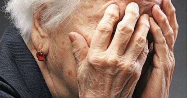 Αταλάντη: Προσποιήθηκε τον τεχνικό και έκλεψε χρήματα και χρυσαφικά από ηλικιωμένη
