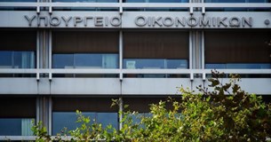 Νέα πρόστιμα για «πειραγμένες» ταμειακές, μη τήρηση βιβλίων και μη υποβολή δηλώσεων