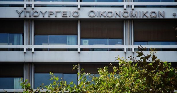 Νέα πρόστιμα για «πειραγμένες» ταμειακές, μη τήρηση βιβλίων και μη υποβολή δηλώσεων