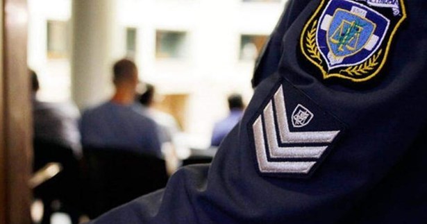 Ένταλμα βίαιης προσαγωγής αλλοδαπού για ζωοκλοπή, ζωοκτονία, απόπειρα ληστείας και οπλοκατοχή