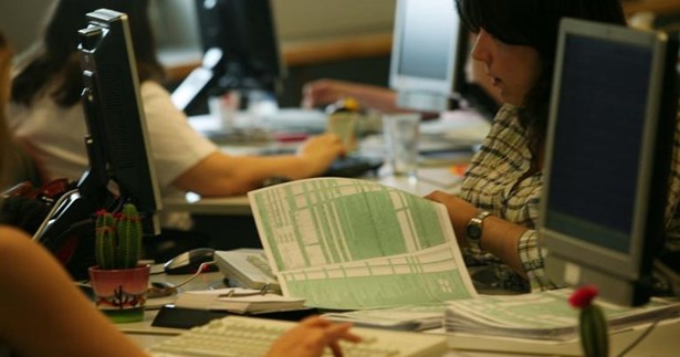 Χωριστές φορολογικές δηλώσεις συζύγων: Ποιες παγίδες οδηγούν σε έξτρα φόρο