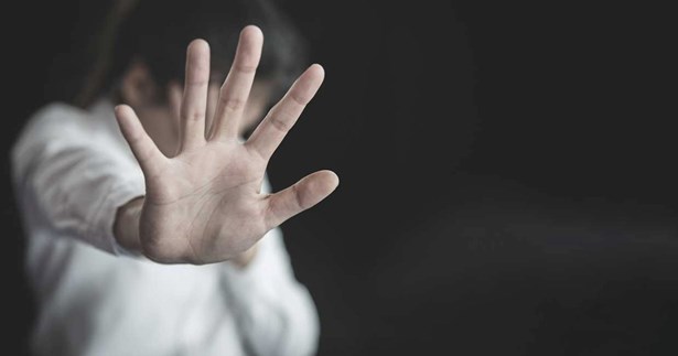 Χαλκίδα: Της έκλεισε το στόμα και την παρενόχλησε σεξουαλικά έξω από το σπίτι της