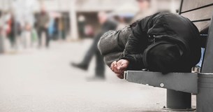 Στέγαση και εργασία για τους αστέγους διεκδικεί και πάλι ο Δήμος Χαλκιδέων