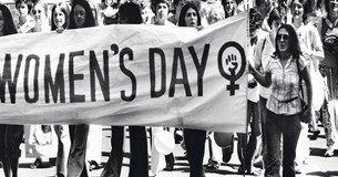 Ανακοίνωση του Ε.Κ.Θήβας για την Παγκόσμια Ημέρα της Γυναίκας