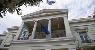 Απειλή από τη ρωσική πρεσβεία μετά την απέλαση των 12 διπλωματών από την Ελλάδα: «Θα υπάρξουν συνέπειες»