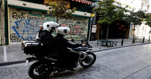 Συνεχίζονται οι έλεγχοι και οι συλλήψεις της αστυνομίας για τα μέτρα του κορωνοϊού