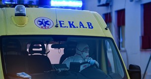 Τροχαίο ατύχημα στην Ε.Ο. Διστόμου-Αντίκυρας - Τραυματίστηκε σοβαρά ένας 66χρονος
