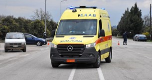 Αυτοκίνητο συγκρούστηκε με φορτηγό στην Εύβοια - Νεκρός ένας 51χρονος