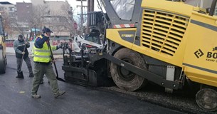 Θήβα: Ασφαλτοστρώσεις στις οδούς Θ. Βρυζάκη και Δίρκης - Έκκληση του Δήμου για απομάκρυνση των οχημάτων