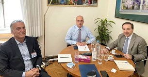 Συνάντηση με τον CEO της ΤΡΑΙΝΟΣΕ είχε ο Γ. Οικονόμου και ο Γ. Μπούγας