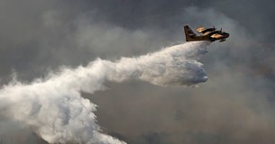 Επεκτείνεται η φωτιά στο Πόρτο Γερμενό - Πυροσβέστες από τη Ρουμανία συνδράμουν στην κατάσβεση