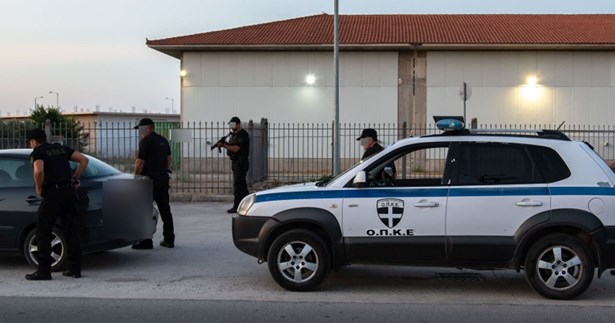 Αστυνομική επιχείρηση σε οικισμό στη Χαλκίδα