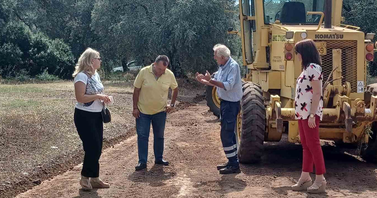 Σε εξέλιξη η αποκατάσταση αγροτικής οδοποιίας στο Δήμο Στυλίδας