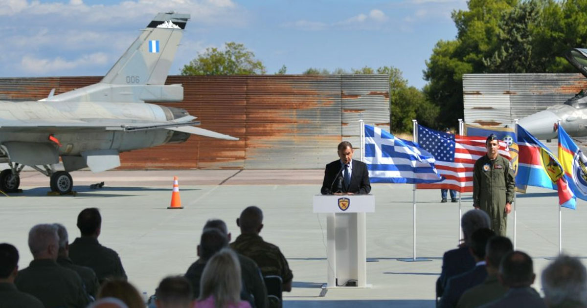 Έφτασαν τα πρώτα F-16 Viper στη Τανάγρα