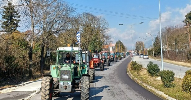 Προς εξέγερση αγροτών; Βγαίνουν τα τρακτέρ στους δρόμους σε Μακεδονία και Θεσσαλία