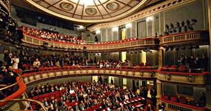Εθνικό Θέατρο : Νέες online παραστάσεις και δράσεις για μαθητές
