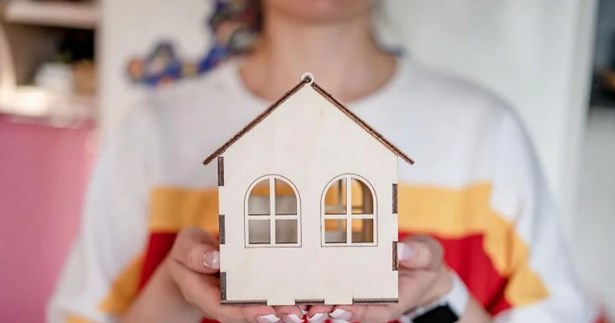 «Σπίτι μου»: Πότε θα δοθούν τα πρώτα φθηνά στεγαστικά σε νέους - Δικαιούχοι και κριτήρια