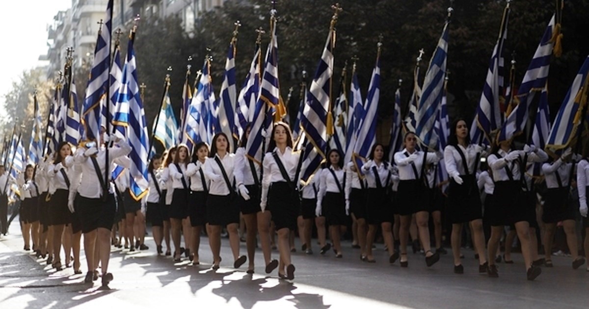 Live: Παρέλαση της 28ης Οκτωβρίου 2022 στη Θήβα