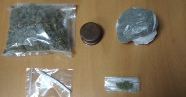 Τον συνέλαβαν στη Λαμία για κατοχή ναρκωτικών