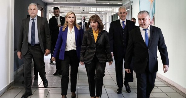 Η Πρόεδρος της Δημοκρατίας εγκαινίασε τον ξενώνα ΚΕΘΕΑ στις γυναικείες φυλακές Ελεώνα Θηβών