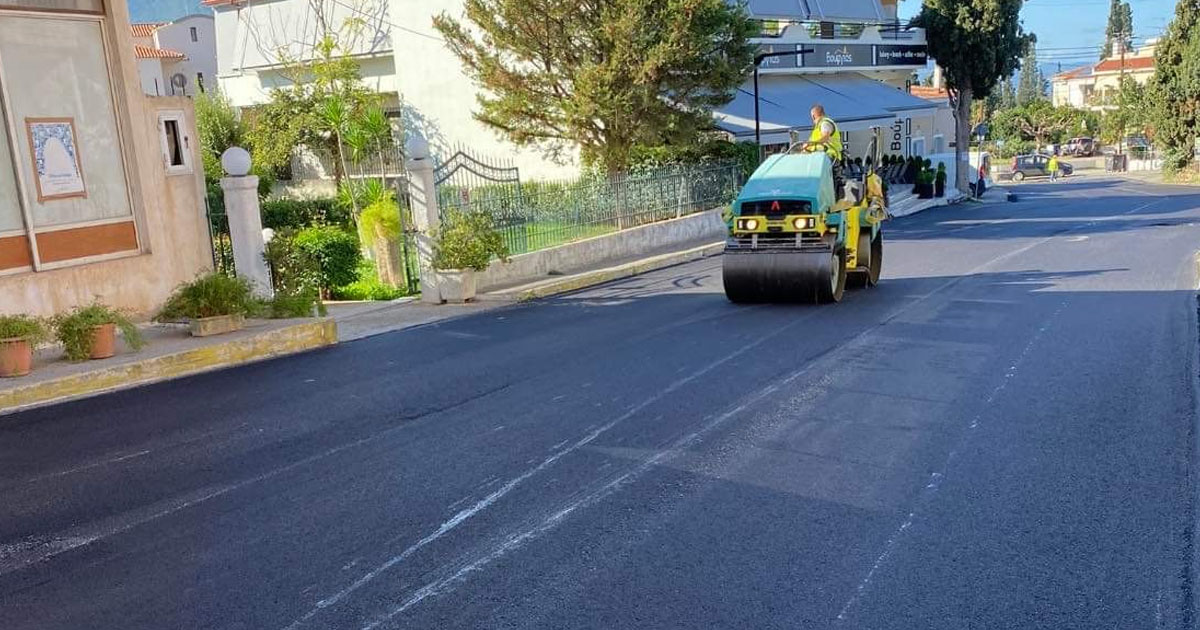 Ασφαλτοστρώσεις οδών πραγματοποιούνται στη Δροσιά