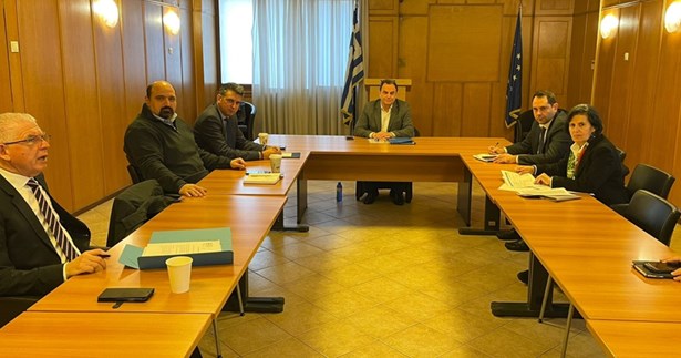 Αποζημιώνονται οι καλλιέργειες επιτραπέζιων ροδάκινων, συμπύρηνων, βερίκοκων, μήλων και καστάνων