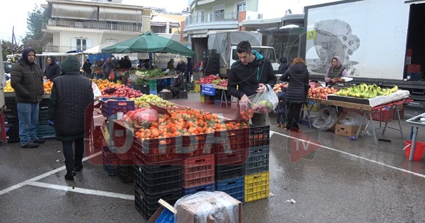 Αγανακτισμένοι οι έμποροι της λαϊκής αγοράς Θήβας με την Δημοτική Αρχή