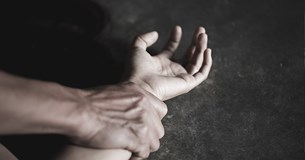 Σοκ στη Βοιωτία: 13χρονη κατήγγειλε το βιασμό της από τρεις άντρες