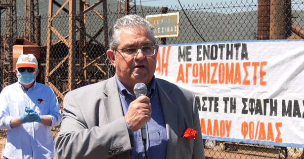 Ο ΓΓ της ΚΕ του ΚΚΕ Δημήτρης Κουτσούμπας στο εργοστάσιο της ΛΑΡΚΟ