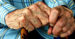 Τρεις συλλήψεις για ληστεία ηλικιωμένου στη Χαλκίδα