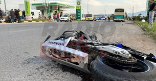 Ενημέρωση για το τροχαίο στη Θήβα: Σε κρίσιμη κατάσταση στο ΚΑΤ ο οδηγός της μηχανής