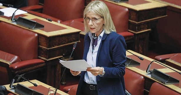 Γ. Πούλου: «Οφείλουμε να ανασυνταχθούμε και να δώσουμε μία σκληρή μάχη που θα καθορίσει το μέλλον της χώρας μας» Γ. Πούλου: «Οφείλουμε να ανασυνταχθούμε και να δώσουμε μία σκληρή μάχη που θα καθορίσει το μέλλον της χώρας μας»