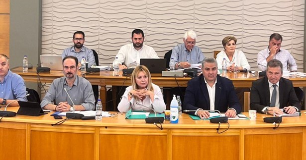 Απολογισμός δράσεων στήριξης επιχειρηματικότητας και νέα έργα στην Τακτική Συνεδρίαση του Περιφερειακού Συμβουλίου