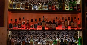 Θεσσαλονίκη: Παρέμβαση της ΕΛΑΣ για συνωστισμό σε μπαρ take away