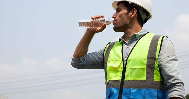 Την λήψη μέτρων προστασίας για τους εργαζόμενους ζητά ο Κώστας Μπασδέκης