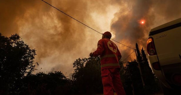 Συγκέντρωση τροφίμων και οικονομική βοήθεια για τους πυρόπληκτους από τον Ε.Ε.Σ.