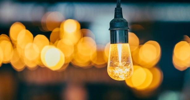 Κ. Βελόπουλος: «Καθυστερεί χαρακτηριστικά η μείωση της λιανικής τιμής του ηλεκτρικού ρεύματος στην Ελλάδα»