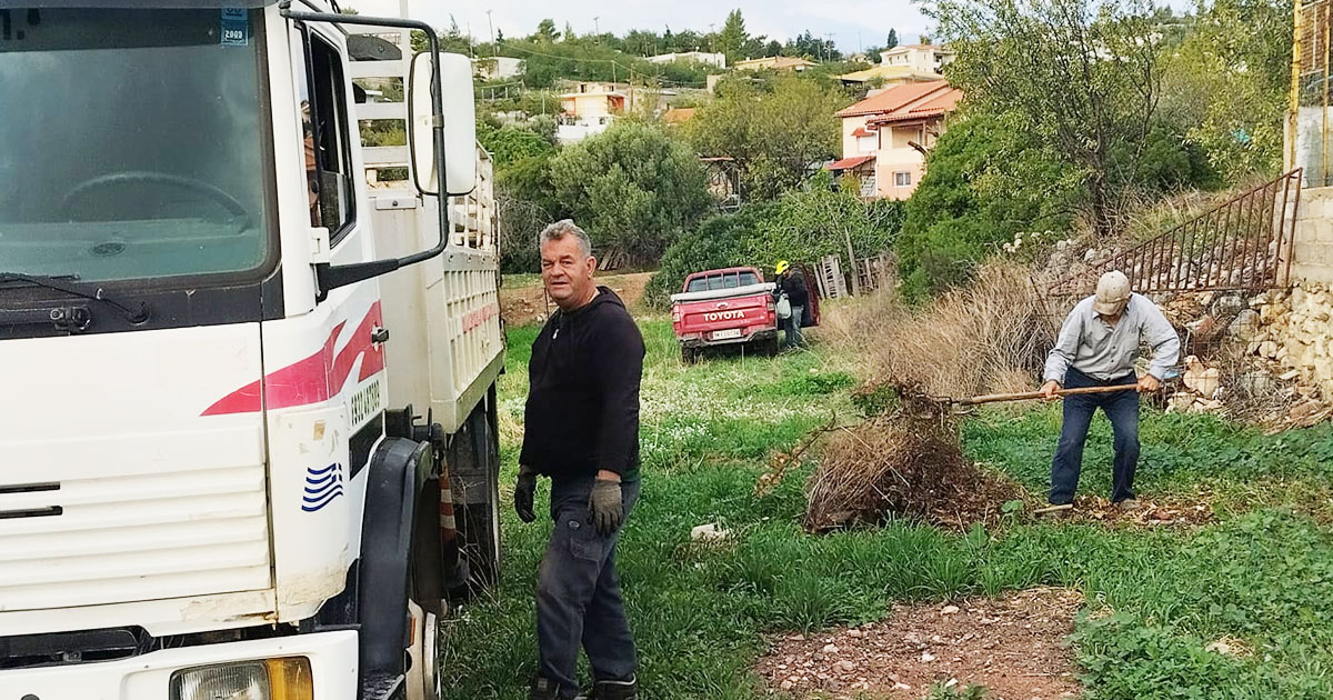 Ξεκίνησε ο καθαρισμός ρεμάτων στα Χώστια