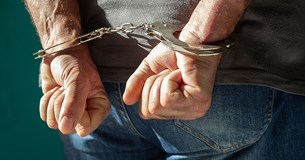 Συνελήφθη ημεδαπός για ληστεία σε φωτοβολταϊκό πάρκο στην Θήβα